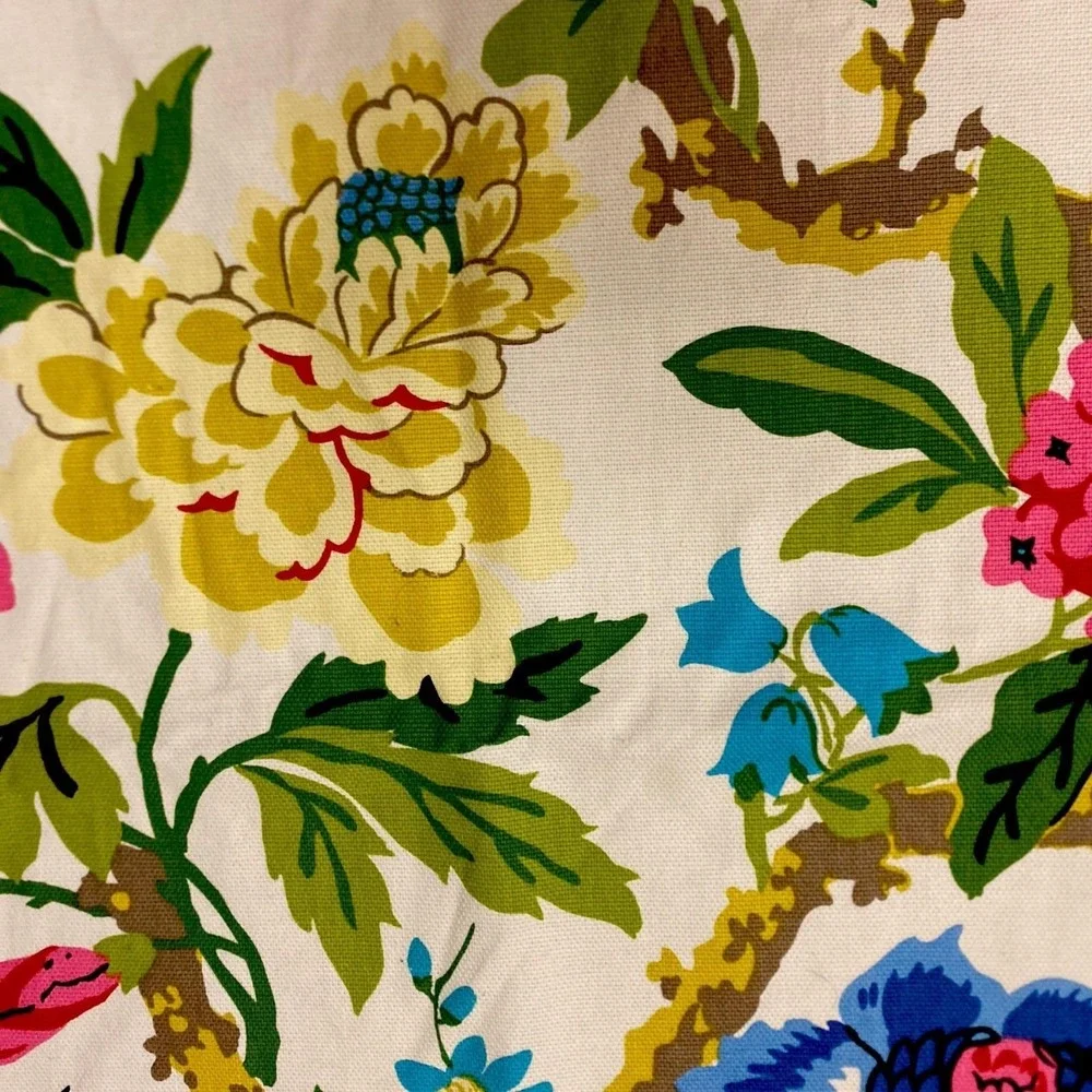 (1) Waverly Celeste Spring Birds Curtain Panel 50
